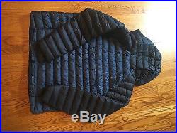 Men's NEW North Face Trevail Hoodie winter coat, size XL, shady blue/urban navy