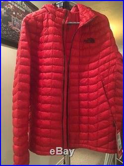 Men's North face Large Red Thermoball Hoodie/Coat