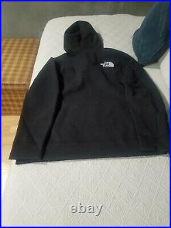 Mens the north face hoodie large