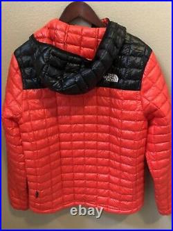 NWT The North Face Thermoball Eco Hoodie Jacket Large Fiery Red & Black $220