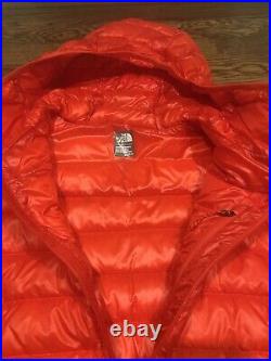 NWT Womens The North Face 800 Down Hoodie Medium Fiery Red