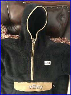 North Face Men Campshire Faux Fur Pullover Hoodie NWOT Size M Black Color
