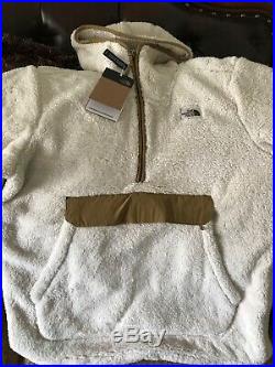 North Face Men Campshire Faux Fur Pullover Hoodie NWT Size M VINTAGE WHITE