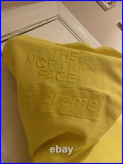 SUPREME The North Face 22AW Pigment Printed Hooded Sweatshirt Yellow L