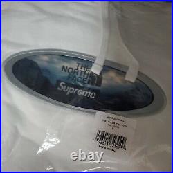 Supreme The North face white mountain Hoodie size L