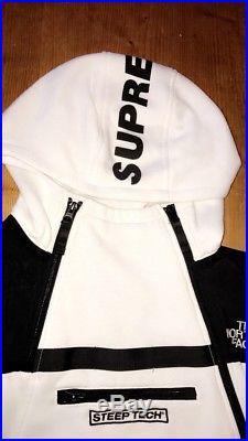 Supreme X North Face Steep Tech Hoodie White & Black Authentic piece Size Small