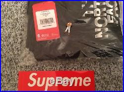 Supreme x North face hoodie SIZE MEDIUM DEADSTOCK new in bag with tags