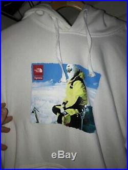 Supreme x The North Face Photo Hoodie