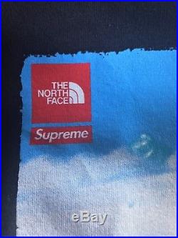 Supreme x The North Face Photo Sweatshirt SizeL