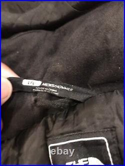 THE NORTH FACE WINTER JACKET Size Large Black & Blue