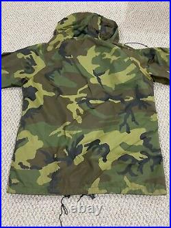 The North Face GoreTex Camo Camouflage Hooded Hoodie Ski Snow Jacket Mens L