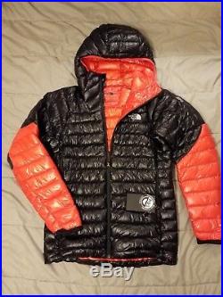 The North Face Men's Summit L3 Series Down Hoody Black/Red Size Large Medium New