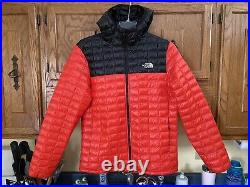 The North Face Men's Thermoball Hooded Jacket Hoodie size L Large Red Black