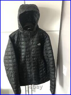 The North Face Mens Black Medium Thermoball Lighweight Quilted Hoodie Jacket