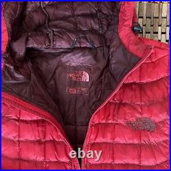 The North Face TNF Thermoball Hoodie Red Full Zip Puffer Jacket Quilted Medium M