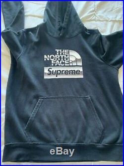 The North Face x Supreme Metallic Logo Hoodie SS18 Large 100% Authentic Large